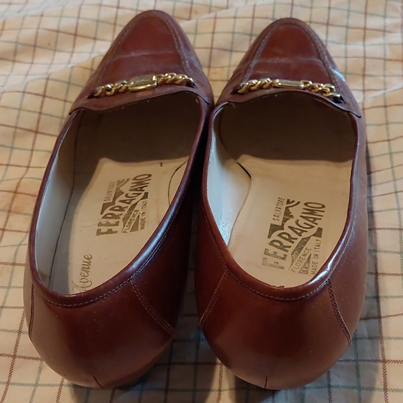 Shoes - Picture 2 of 8